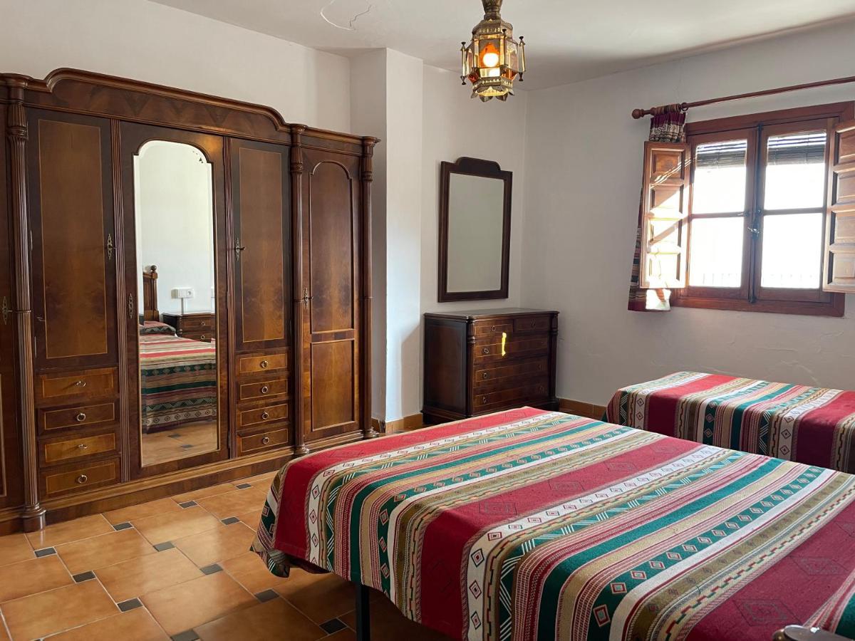 קפיליירה Hostal Rural Poqueira מראה חיצוני תמונה