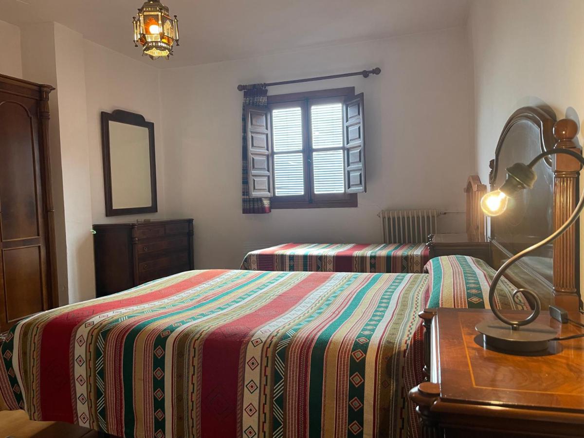 קפיליירה Hostal Rural Poqueira מראה חיצוני תמונה