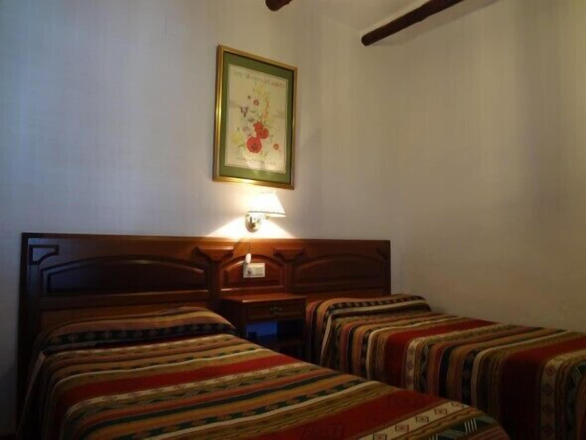 קפיליירה Hostal Rural Poqueira מראה חיצוני תמונה