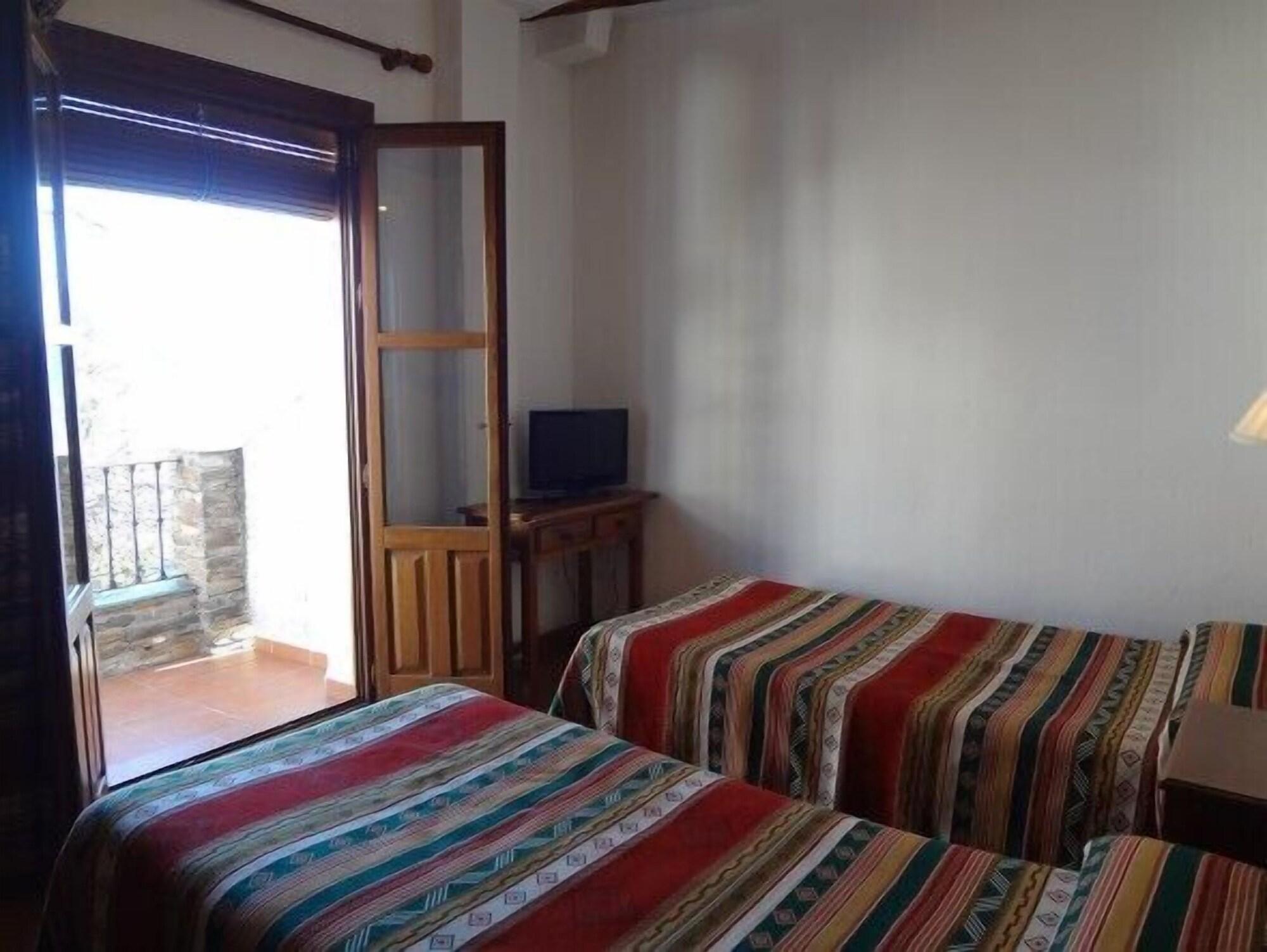 קפיליירה Hostal Rural Poqueira מראה חיצוני תמונה