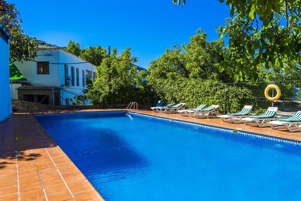 קפיליירה Hostal Rural Poqueira מראה חיצוני תמונה