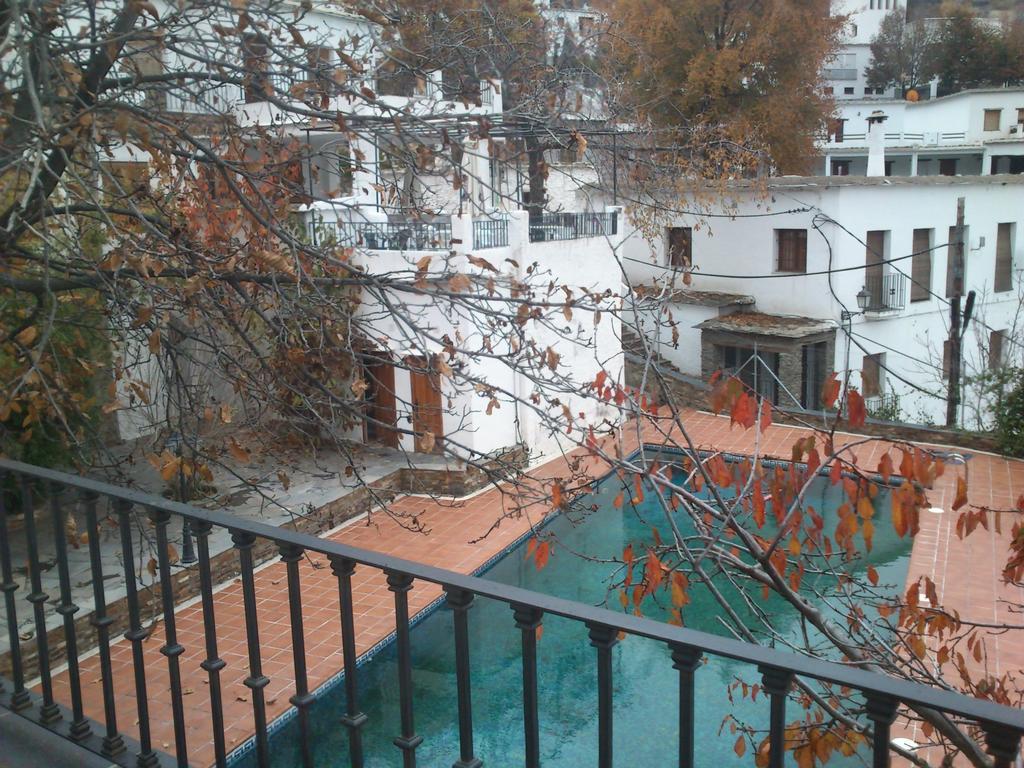 קפיליירה Hostal Rural Poqueira מראה חיצוני תמונה