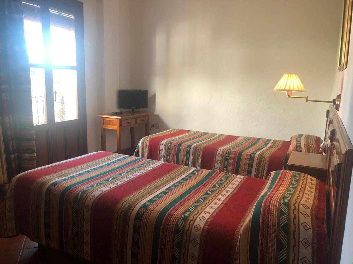 קפיליירה Hostal Rural Poqueira מראה חיצוני תמונה