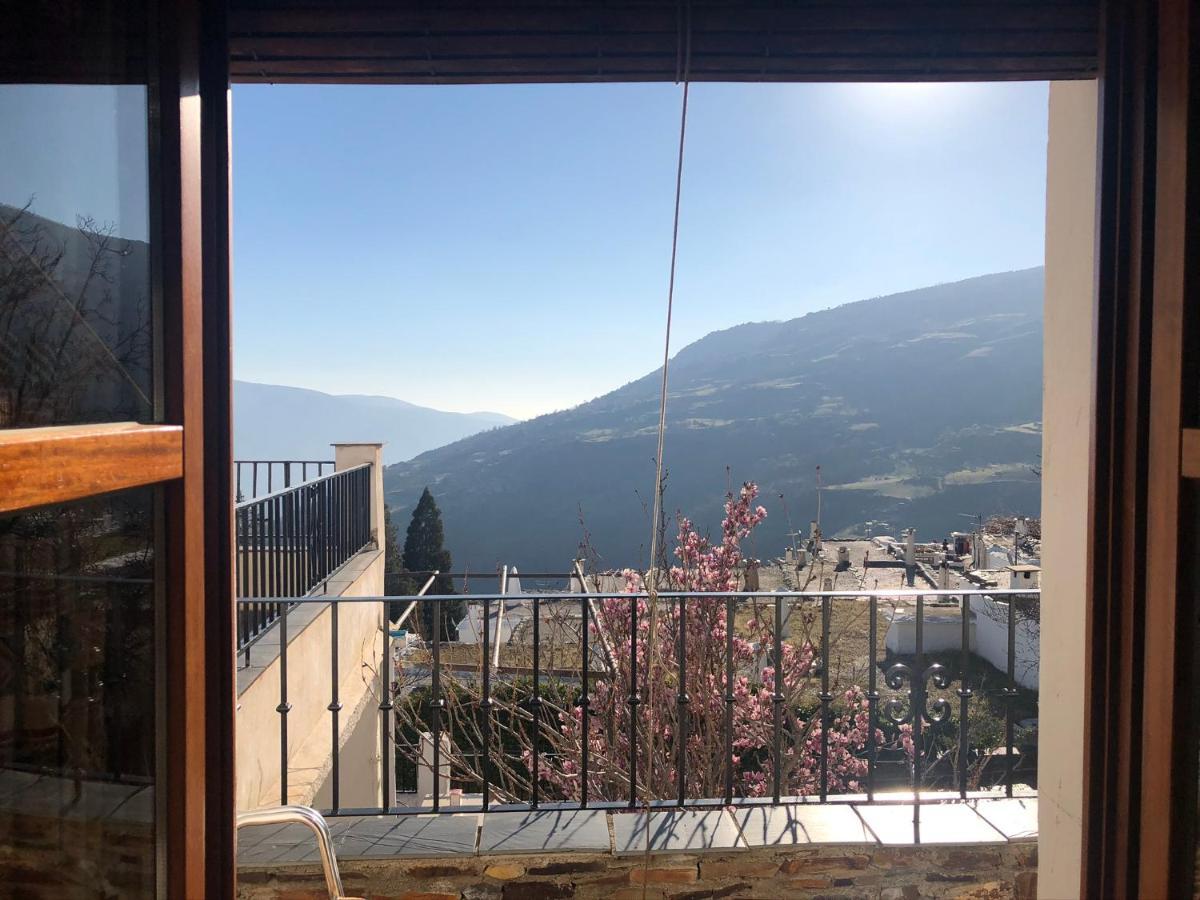 קפיליירה Hostal Rural Poqueira מראה חיצוני תמונה